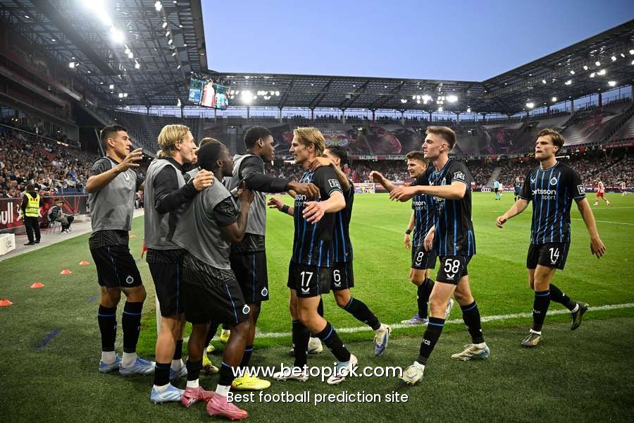 Club Brugge claim narrow win over RB Salzburg in first leg of Champions League qualifier