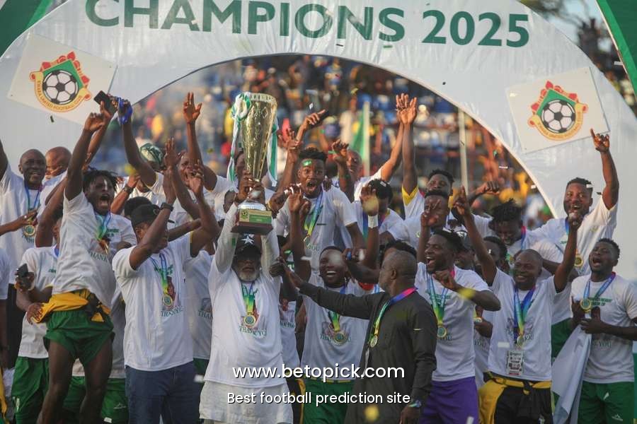 CAF Confederation Cup: Kwara United confront Ashante Kotoko, Kaizer Chiefs vs Kabuscorp