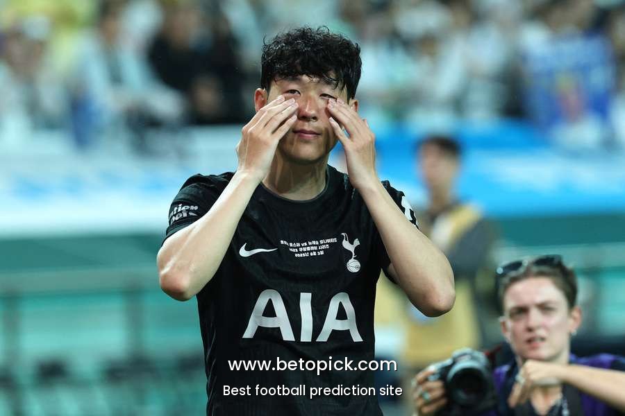 Tottenham captain Son Heung-min in tears on emotional evening in Seoul